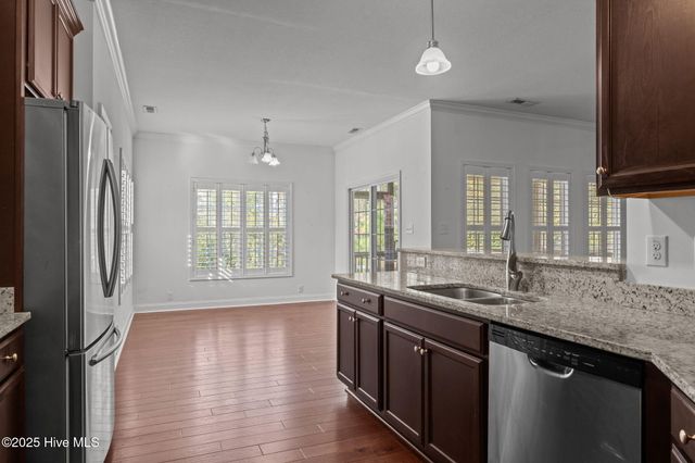 100 White Swan Way, Swansboro, NC 28584