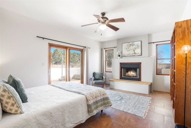 38 Encantado Loop, Santa Fe, NM 87508