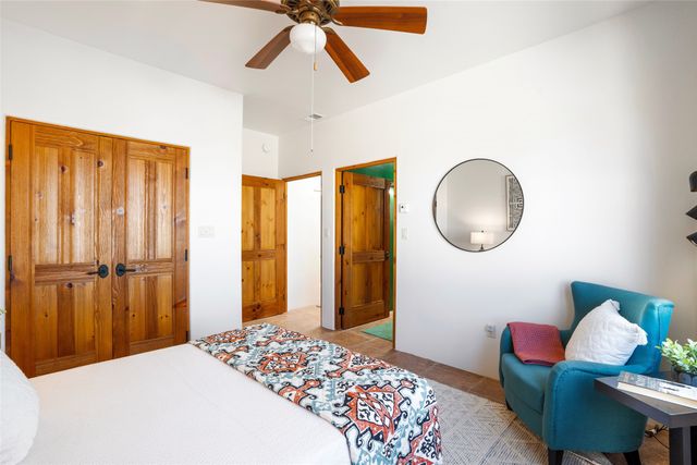 38 Encantado Loop, Santa Fe, NM 87508
