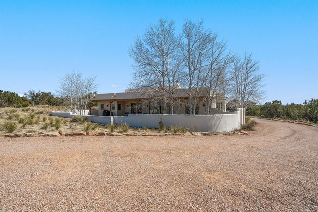 38 Encantado Loop, Santa Fe, NM 87508