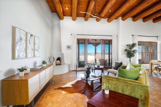 38 Encantado Loop, Santa Fe, NM 87508