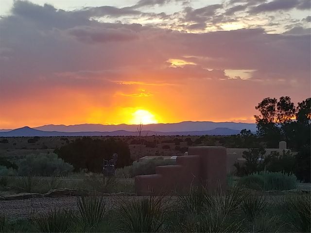 38 Encantado Loop, Santa Fe, NM 87508