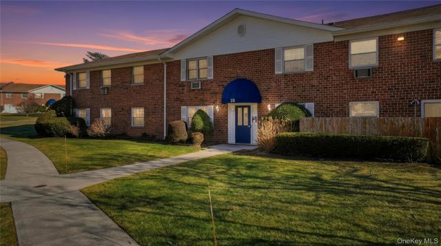 460 Old Town Road 28-A, Port Jefferson Station, NY 11766