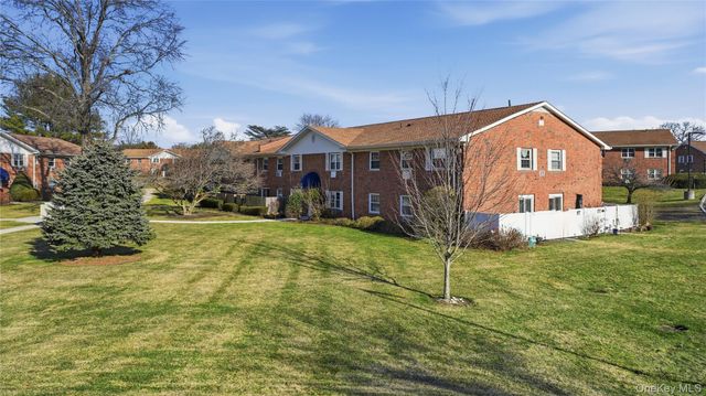 460 Old Town Road 28-A, Port Jefferson Station, NY 11766