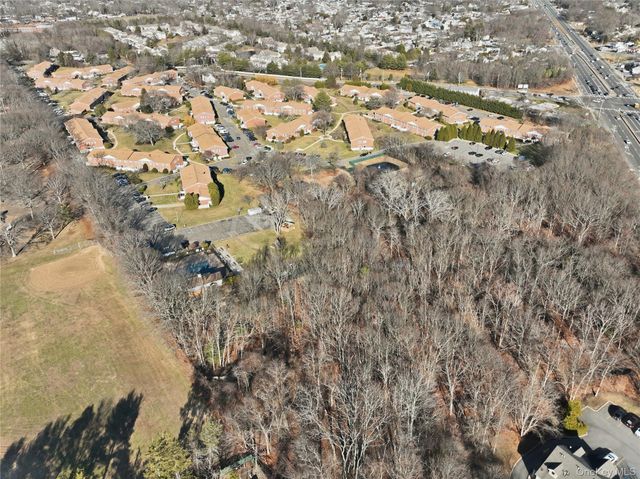 460 Old Town Road 28-A, Port Jefferson Station, NY 11766