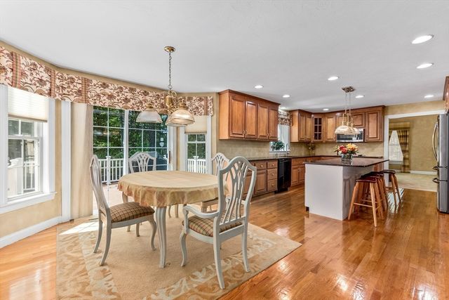 4 Dorset Drive, Walpole, MA 02032