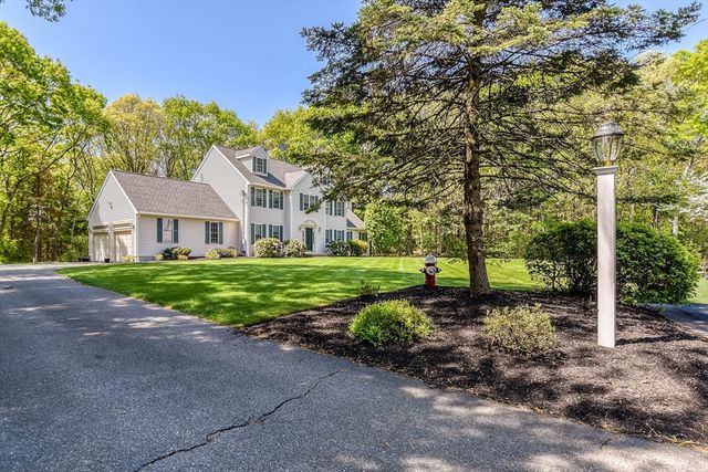 4 Dorset Drive, Walpole, MA 02032