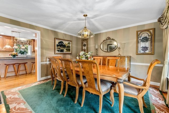 4 Dorset Drive, Walpole, MA 02032