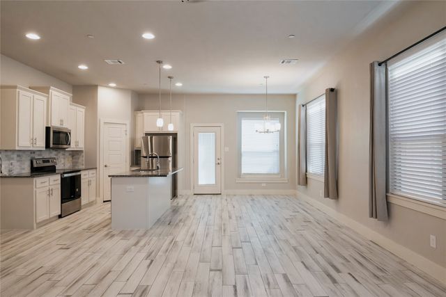 825 Eaglescliffe Landing, Wylie, TX 75098