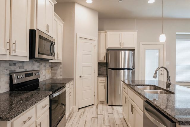 825 Eaglescliffe Landing, Wylie, TX 75098
