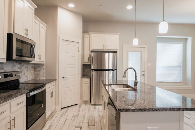 825 Eaglescliffe Landing, Wylie, TX 75098