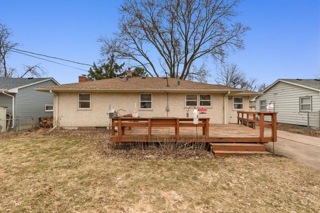 2662 1st Avenue E, North Saint Paul, MN 55109