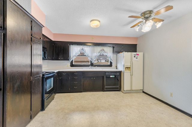 2662 1st Avenue E, North Saint Paul, MN 55109