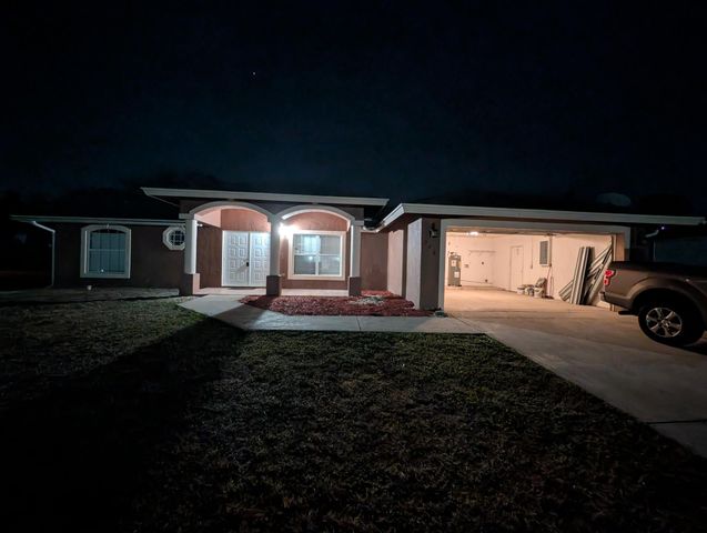 976 SW Whittier Terrace, Port St. Lucie, Port St Lucie, FL 34953