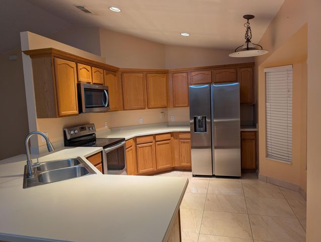 976 SW Whittier Terrace, Port St. Lucie, Port St Lucie, FL 34953