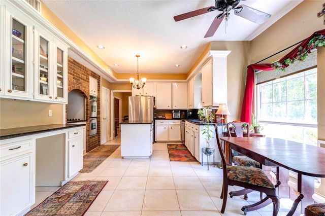 32037 Dobbin Huffsmith Road, Magnolia, TX 77354