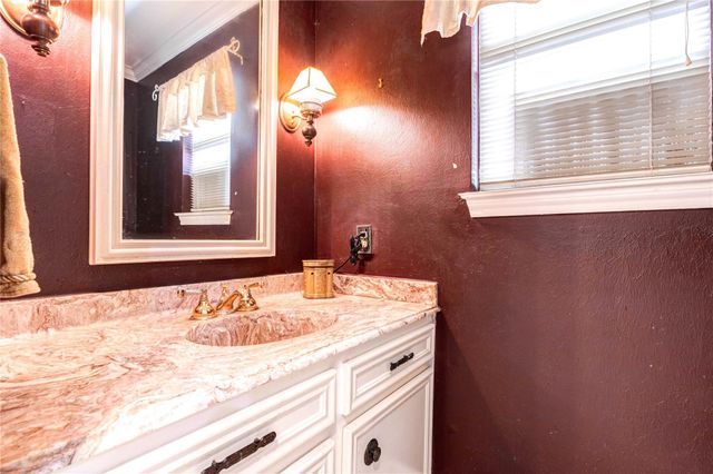 32037 Dobbin Huffsmith Road, Magnolia, TX 77354