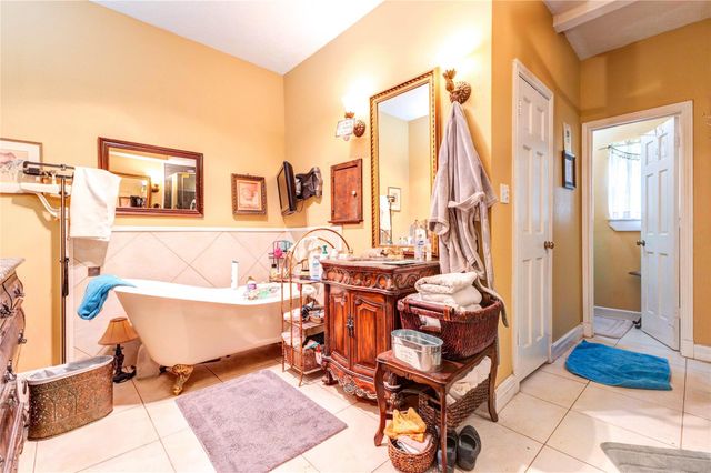 32037 Dobbin Huffsmith Road, Magnolia, TX 77354