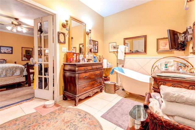 32037 Dobbin Huffsmith Road, Magnolia, TX 77354