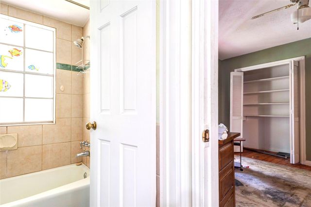 32037 Dobbin Huffsmith Road, Magnolia, TX 77354