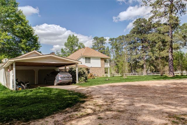 32037 Dobbin Huffsmith Road, Magnolia, TX 77354