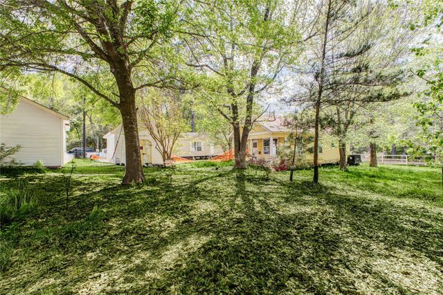 32037 Dobbin Huffsmith Road, Magnolia, TX 77354