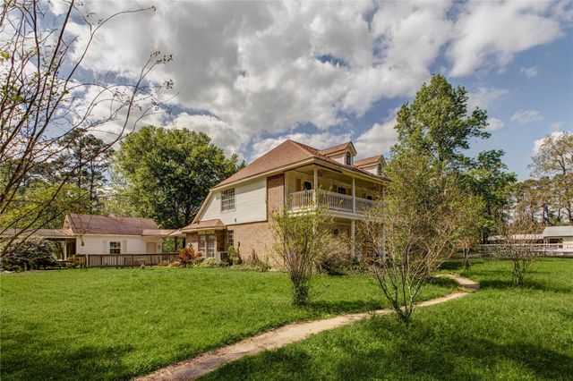 32037 Dobbin Huffsmith Road, Magnolia, TX 77354