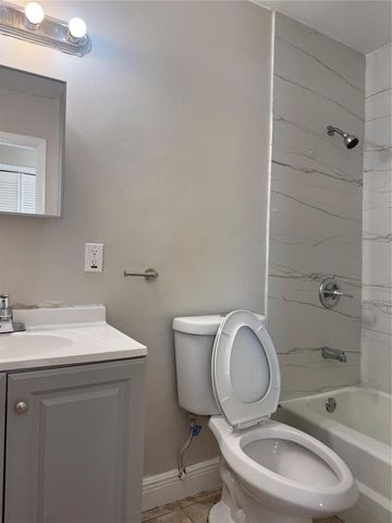 1700 NW 52nd Avenue 1, Lauderhill, FL 33313