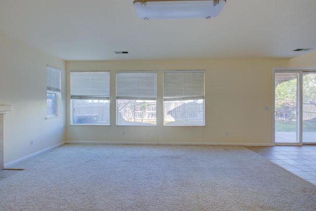 4651 Stern Dr, Merced, CA 95348