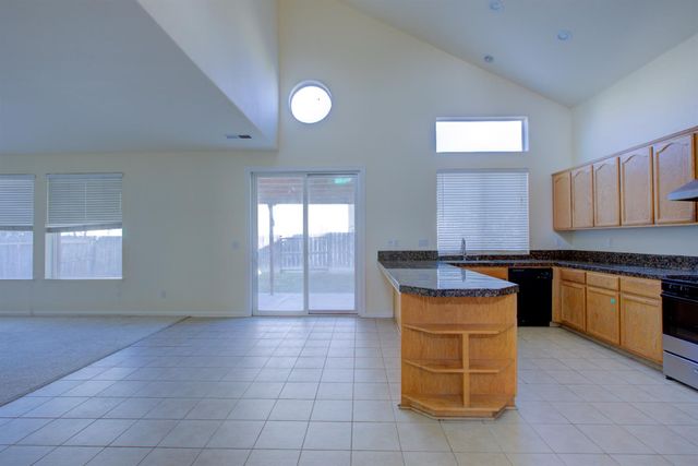 4651 Stern Dr, Merced, CA 95348