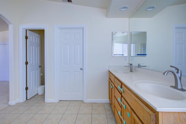 4651 Stern Dr, Merced, CA 95348