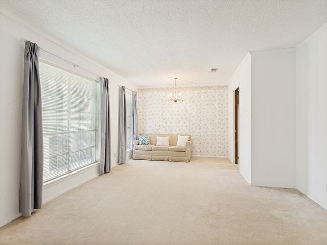 501 Stevens Drive, Benbrook, TX 76126