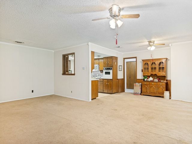 501 Stevens Drive, Benbrook, TX 76126