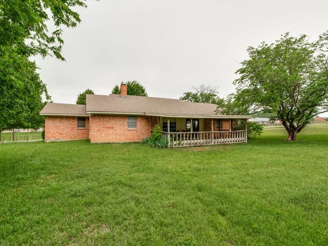 501 Stevens Drive, Benbrook, TX 76126