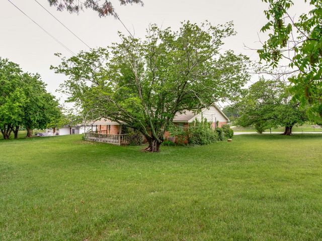 501 Stevens Drive, Benbrook, TX 76126