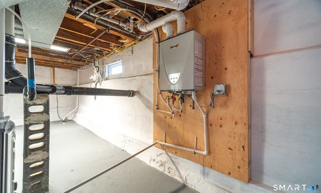 484 Reitter Street West, Stratford, CT 06614