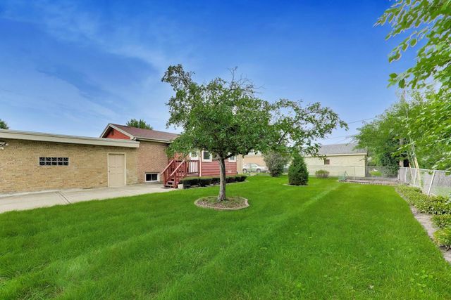 7338 Beckwith Road, Morton Grove, IL 60053