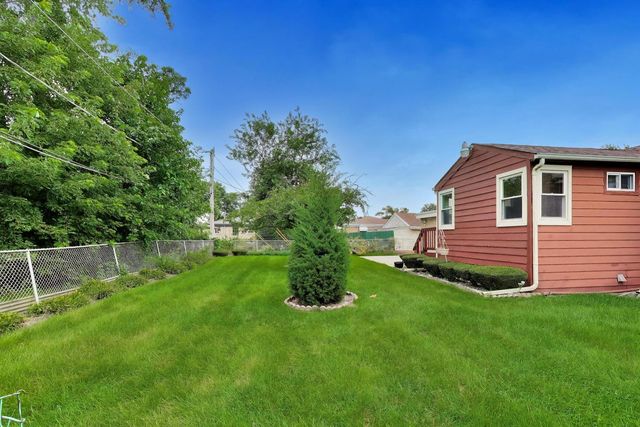 7338 Beckwith Road, Morton Grove, IL 60053