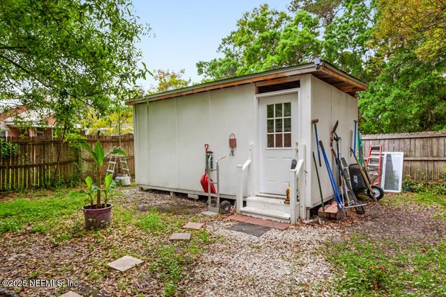 145 N ORANGE Street, Starke, FL 32091