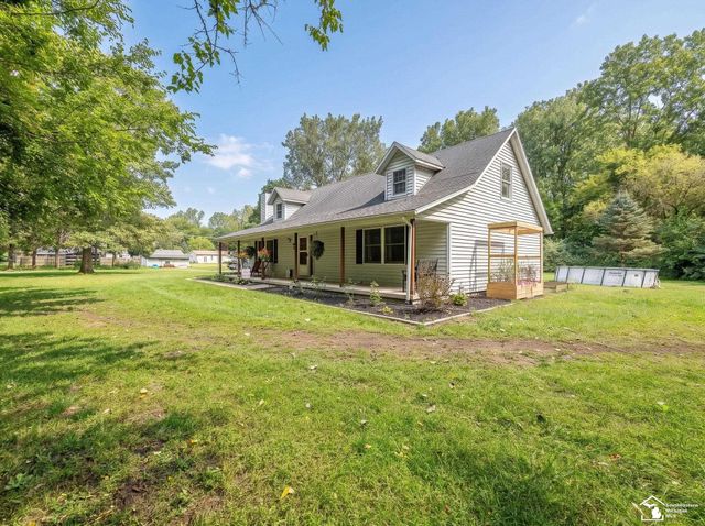 5825 Bacon Road, Petersburg, MI 49270