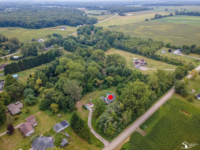 5825 Bacon Road, Petersburg, MI 49270