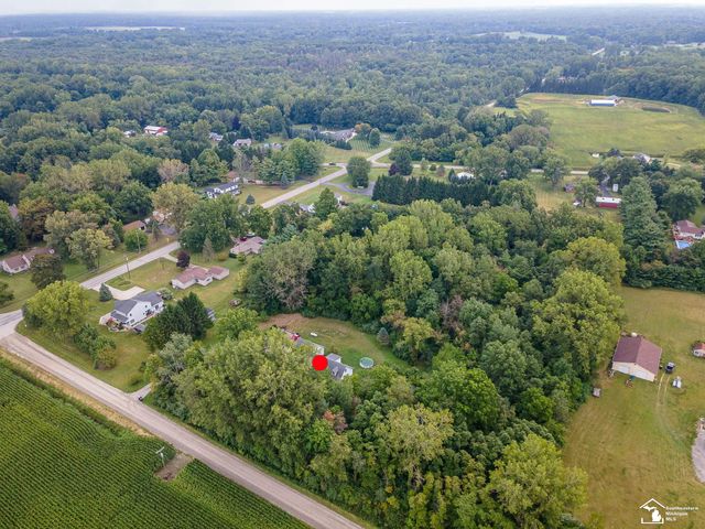 5825 Bacon Road, Petersburg, MI 49270
