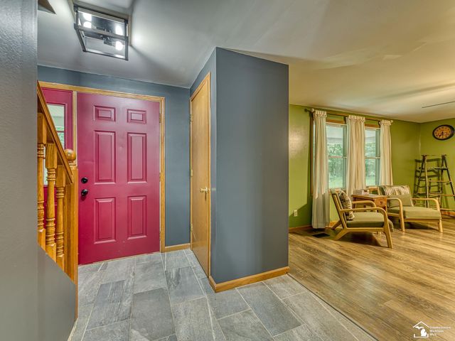 5825 Bacon Road, Petersburg, MI 49270