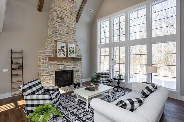 3263 NW 85th Place, Ankeny, IA 50023