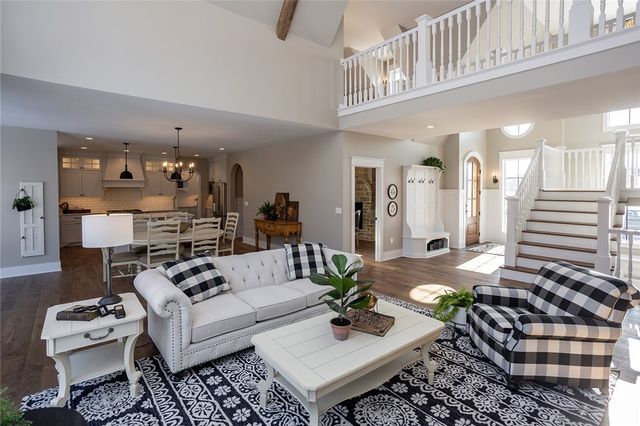 3263 NW 85th Place, Ankeny, IA 50023