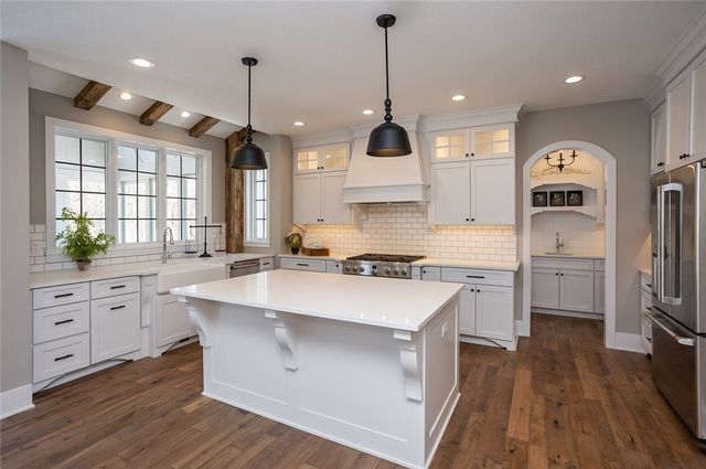 3263 NW 85th Place, Ankeny, IA 50023