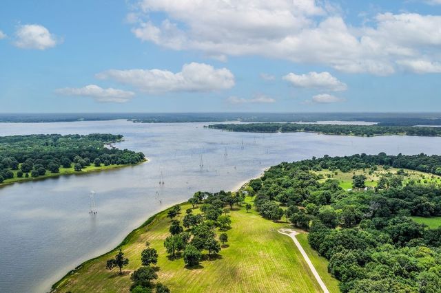 371 Private Road 7327, Emory, TX 75440