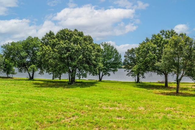 371 Private Road 7327, Emory, TX 75440