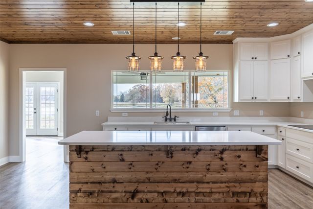 371 Private Road 7327, Emory, TX 75440