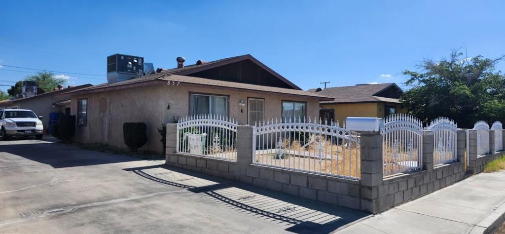 Image 1 of property listing at 837 Commercial Avenue, Ridgecrest, CA 93555